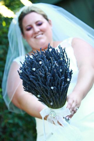 Lavender bunches for your wedding by Lavender Fanatic.